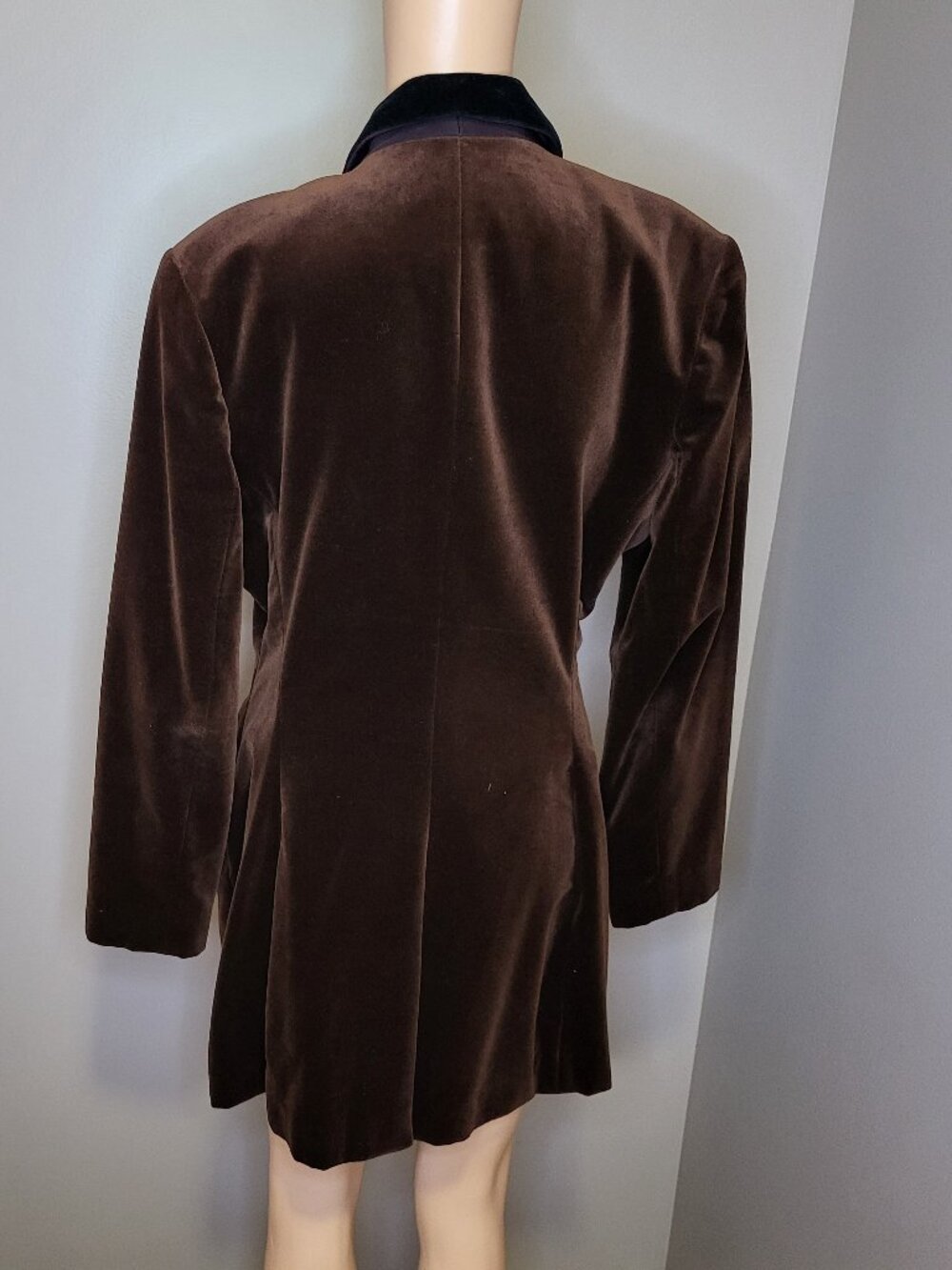 HALLOWEEN: Victorian Vampire Costume Brown Velvet Jacket Ivory Lace Shirt Gothic - Picture 3 of 14